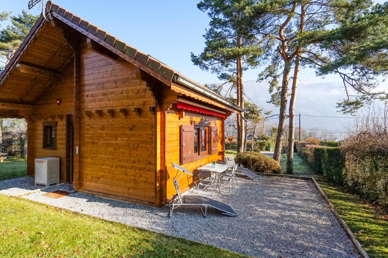Le Chalet Bonheur Lathuile Exteriör bild